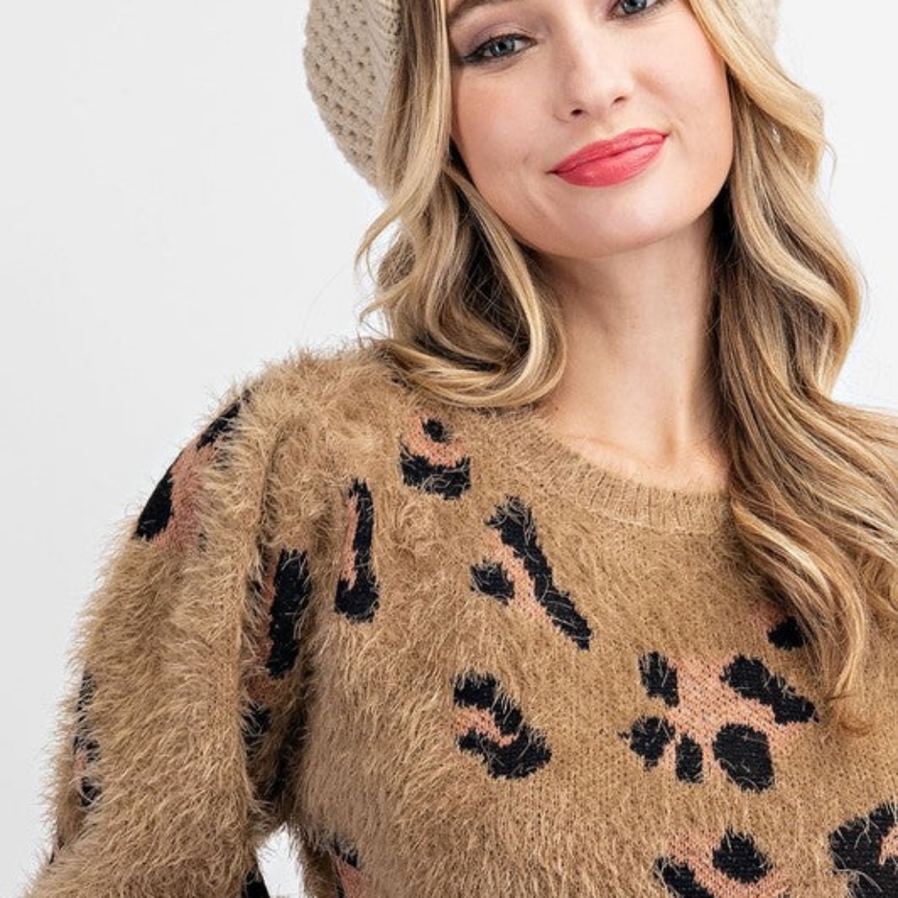 NWT Amazing Leopard Print Fuzzy Sweater - Picture 5 of 8
